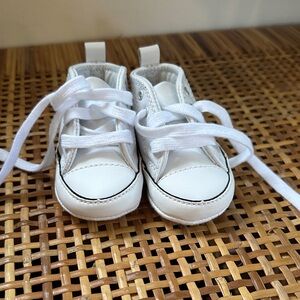 NWOT Baby Converse